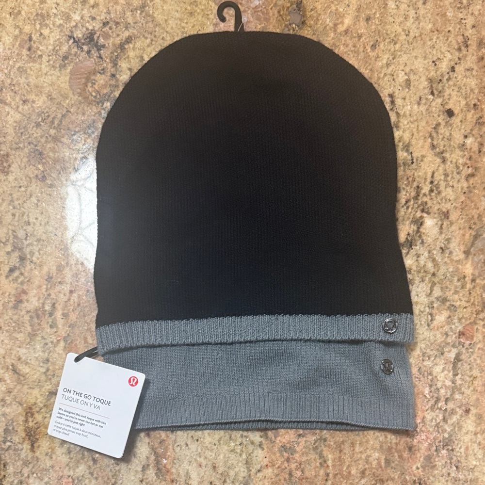 NWT Lululemon Black and Slate Gray Beanie Toque